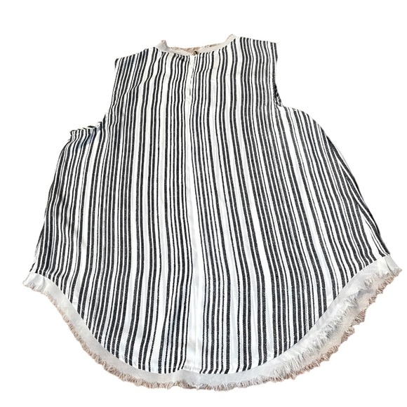 Who what Wear women’s light striped tank size small - Picture 2 of 6